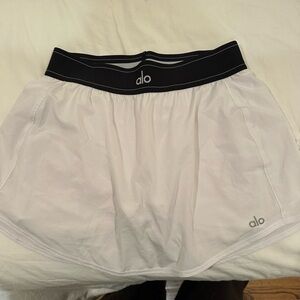 ALO Yoga white tennis skirt